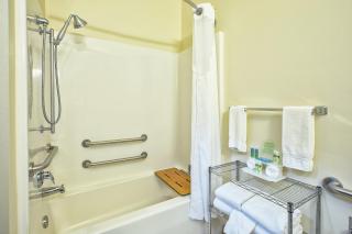 Holiday Inn Express Hotel and Suites Marysville by IHG - 8