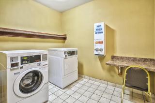 Holiday Inn Express Hotel and Suites Marysville by IHG - 2