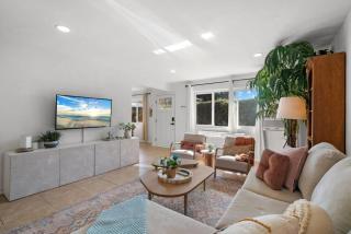 Boho Palms by Coastline Vacation Rentals - 1