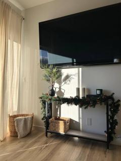 Beautiful Park Side Apartment - 3