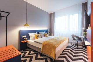 Holiday Inn - the niu, Form Stuttgart Feuerbach by IHG - 1