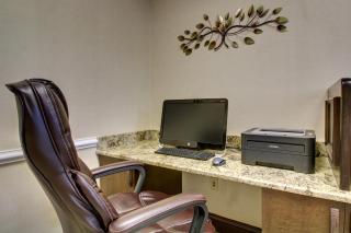 Holiday Inn Express Hotel & Suites Live Oak by IHG - 8