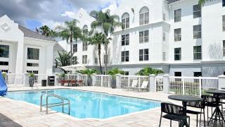 Montreal Suites Orlando - 4