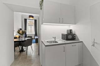 Central and stylish I Fast Center & Airport Access - 1