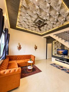 ll EMPYREAN STAY ll 3BH II PVT POOL II BLUE EYE VILLA ll PANCHGANI - 5