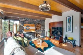 Chic Boulder Mountain Home w/ Hot Tub + Views - Boulder - 6