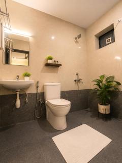 Storio Hotel and Resort Near Miramar Beach Panjim Goa - 1