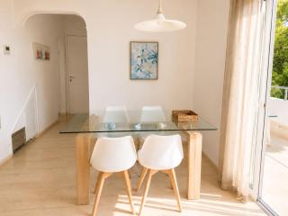 Adelos Maisonette Near Vouliagmeni Beach - 6