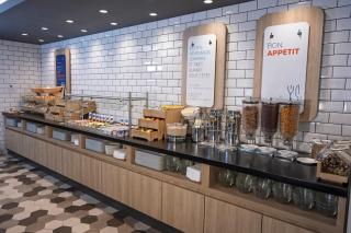 Holiday Inn Express Geneva Airport by IHG - 1