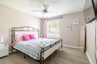 Gothic Blush King 2Bed near TMC and infront of NRG - 9