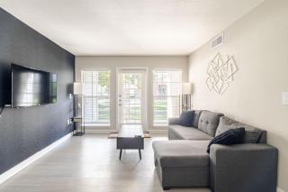 Gothic Blush King 2Bed near TMC and infront of NRG - 4
