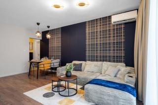 Nestio Premium Designer Apartment 2BR City Center - 5