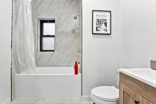 Luxe Downtown Montreal Unit - Walk to everything - 6