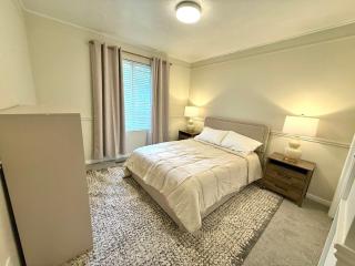 8-BR Luxury Home Near Little Cottonwood Canyon - 2