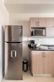 Stylish Downtown KingBed 300mb fast wifi - 3