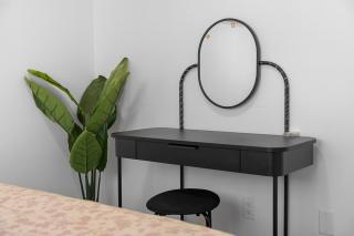 Stylish 2BR 2BT Apt in the Heart of Secord - 2