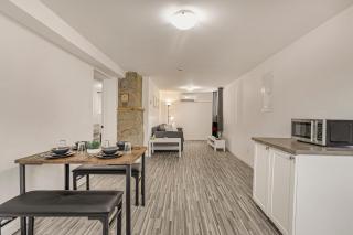 2 beds - AC - Smart TV Netflix - Près Vieux-Québec - 0