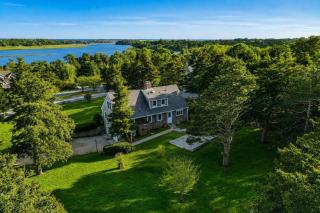 Spacious Home with Sprawling Yard - Orleans - 8