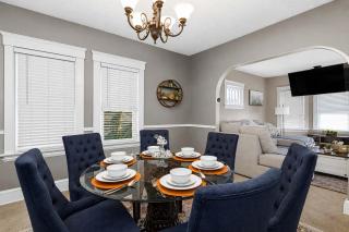 Walk to Lakewood - Game Room - King Bed - Sleeps 10 - 2