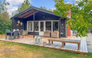 3 Bedroom Awesome Home In Tarm - 4