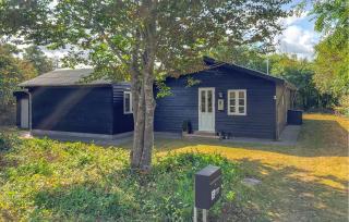 3 Bedroom Awesome Home In Tarm - 3