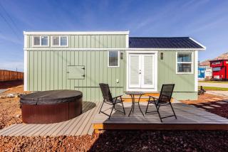 Zion Tiny Home, Hot Tub, Red Rock Views - 9