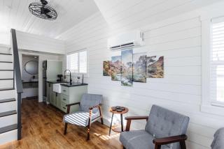 Zion Tiny Home, Hot Tub, Red Rock Views - 2
