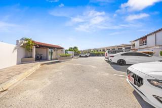 Aruba 3BR Condo with Pool and 2min Walk to Eagle Beach - 9