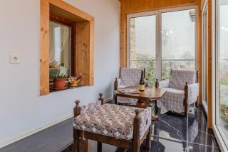Nora Guest House 2BR & Garden - Happy Rentals - 1