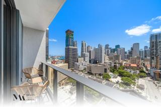 501 First Studio near at Science & Art Museums - 9