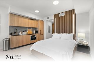 501 First Studio with Beach Access mins from Cruises - 7