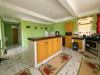 Tropikal Synergy Mountain View - Cozy Shared Apartment - 5