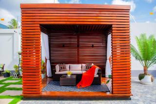 New Modern Bliss apt- 3Bdrm w/pool- gym-hottub - 2