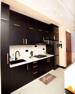 New Luxury Hideaway Wi-Fi + Gym + Pool+ Hot Tub - 7