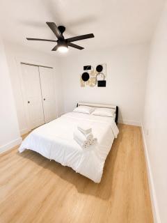 Elegant Retreat with Designer Finishes - 4