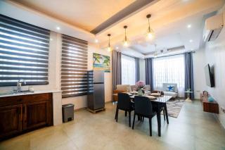 Entire Apt-7 Min Beachwalk - Full Kitchen & Pool - 4