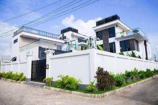 New Urban Oasis Apt w/Pool + Hot tub + Gym - Dar es Salaam - 1