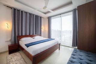 Luxury Beachwalk Apt-Pool, King Bed-Rooftop Views - 7
