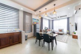 Luxury Beachwalk Apt-Pool, King Bed-Rooftop Views - 3