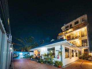 Chic and Stylish apartment at Arikays homes A-2 - 1