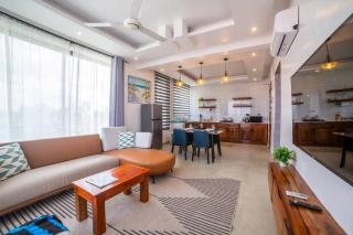 Private 1 BDR Apt| w/Pool | Beachwalk - Generator - 2