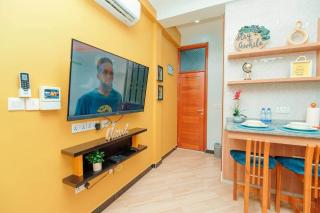The Hidden Charm- Private Apt- Wi-Fi-Easy access to town - 1