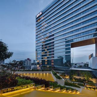 YOTEL Bangkok Sukhumvit, Select by Hilton - 8