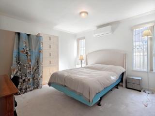 Private Room Near YVR & Bridgeport Station - 5