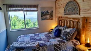 Mountain Villa Magnificent Views - 2 Pools, Fireplace & Hot Tub - 7
