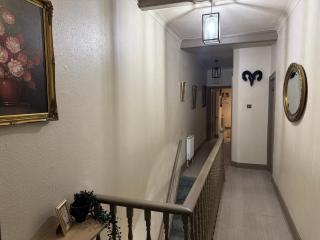 2 bed apartment close to beach - 1