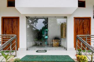 SPOT ON by OYO Royal Hotel - Sītāpur - 6