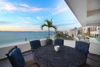 Modern Beachfront - Casa Caballito del Mar - 6