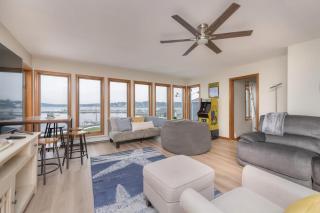Waterfront Sodus Gem Dock Game Loft Bay View - 7