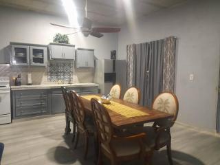 Family Friendly Retreat in Cholla Bay Steps to the Beach - 4